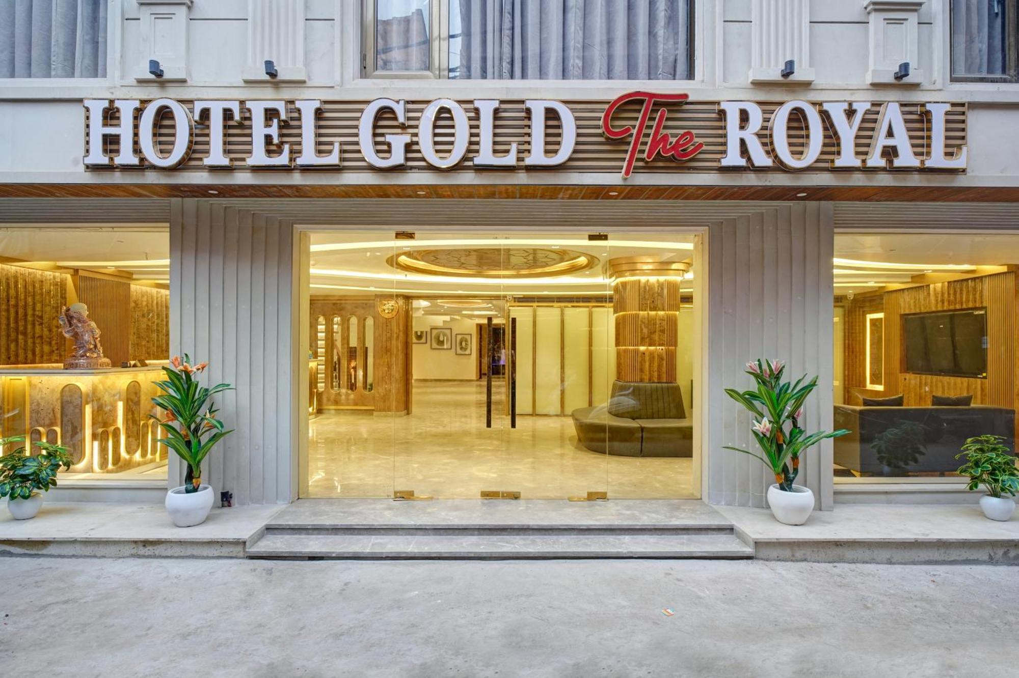 Newly Built Gold The Royal With Rooftop Restaurant - 2Mins Walk From New Delhi Rail Station & 5Mins From Connaught Place Extérieur photo